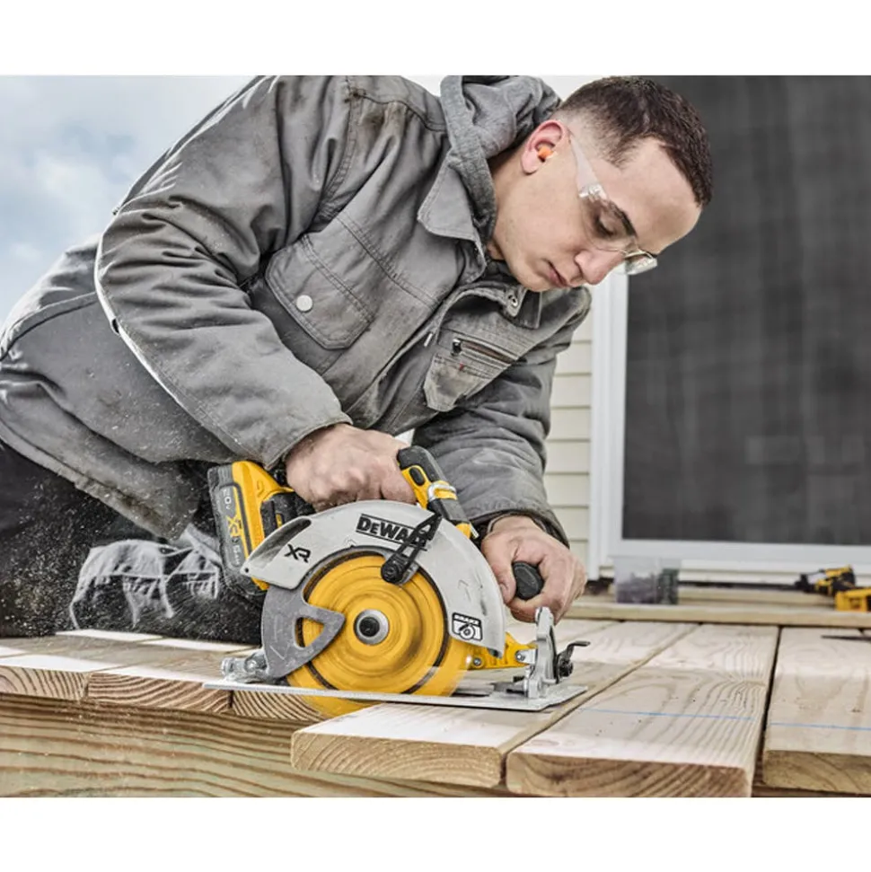 DeWalt 7-1/4" 24T Circular Saw Blade with 5/8 Inch Arbor DWA271424