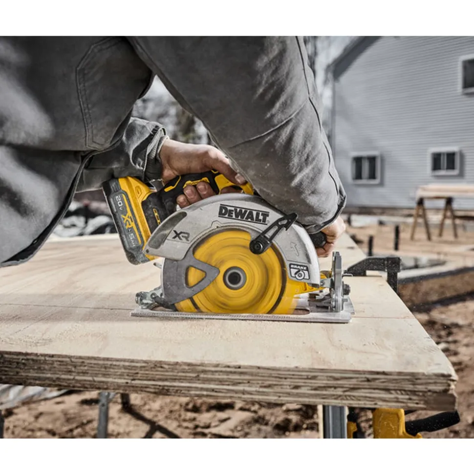 DeWalt 7-1/4" 24T Circular Saw Blade with 5/8 Inch Arbor DWA271424