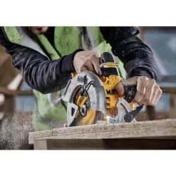 DeWalt ELITE SERIES 7-1/4 in. 24T Circular Saw Blade DWA171424