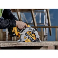 DeWalt ELITE SERIES 7-1/4 in. 24T Circular Saw Blade DWA171424